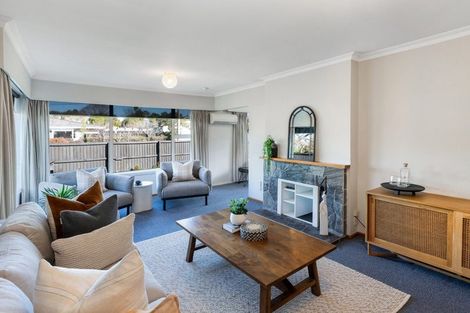 Photo of property in 2/4 Lansbury Avenue, Strowan, Christchurch, 8052