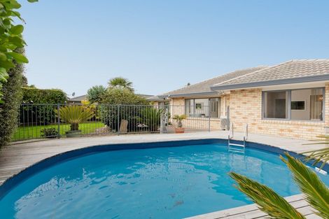 Photo of property in 6 Evansbel Place, Papamoa Beach, Papamoa, 3118