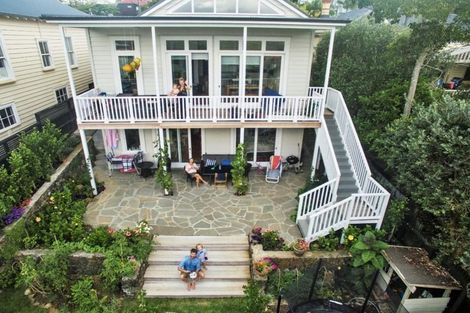 Photo of property in 38 Church Street, Devonport, Auckland, 0624