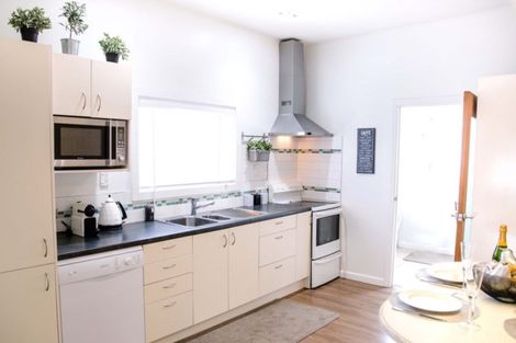 Photo of property in 37 Peacock Street, Christchurch Central, Christchurch, 8013