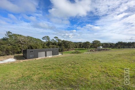 Photo of property in 22 Houkura Place, Taupaki, Henderson, 0782