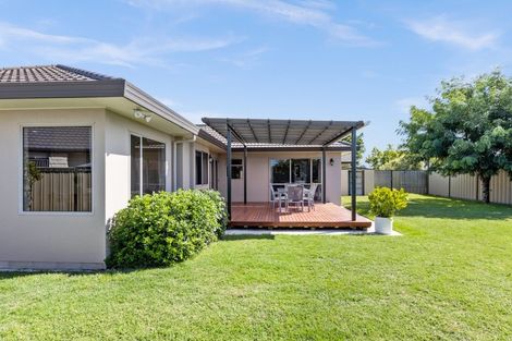 Photo of property in 6 Rosehill Way, Taradale, Napier, 4112
