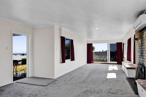 Photo of property in 100a Queens Road, Glen Avon, New Plymouth, 4312