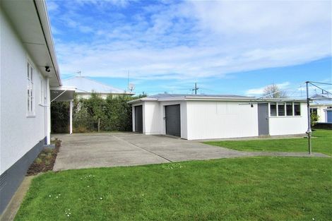 Photo of property in 100 Derby Street, Feilding, 4702