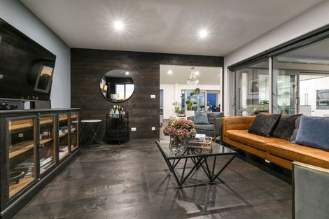 Photo of property in 63 Tiri Road, Manly, Whangaparaoa, 0930