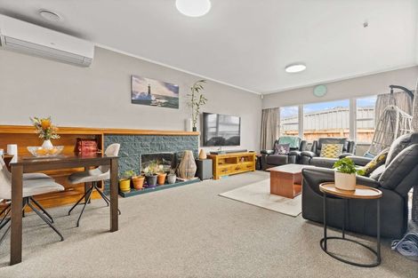 Photo of property in 25 Coleridge Drive, Enderley, Hamilton, 3214