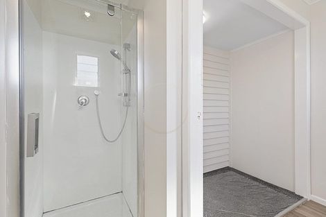 Photo of property in 18 Prangley Avenue, Mangere, Auckland, 2022