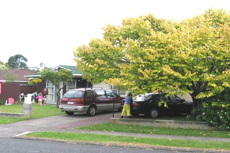 Photo of property in 16 Maugham Drive, Bucklands Beach, Auckland, 2014