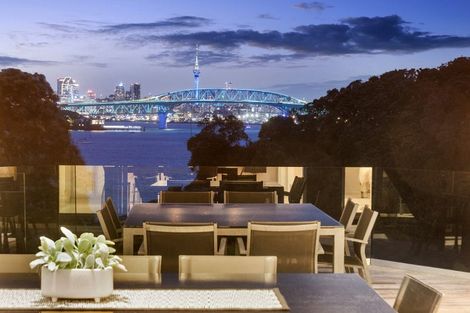 Photo of property in 39 Maritime Terrace, Birkenhead, Auckland, 0626