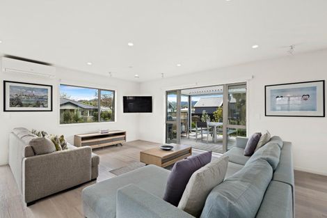 Photo of property in 233a Point Wells Road, Point Wells, 0986