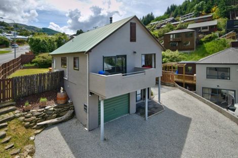 Photo of property in 237 Fernhill Road, Sunshine Bay, Queenstown, 9300