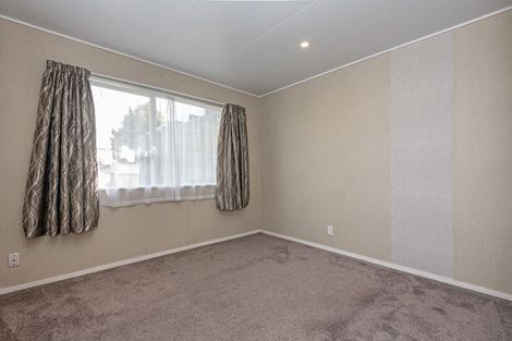 Photo of property in 5 Kirkcaldie Grove, Levin, 5510