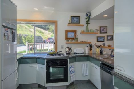 Photo of property in 113b Wynyard Crescent, Fernhill, Queenstown, 9300