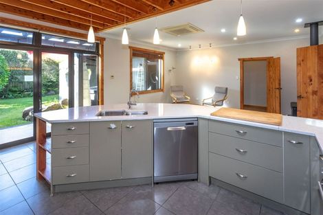 Photo of property in 13 Tudor Grove, Whitianga, 3510