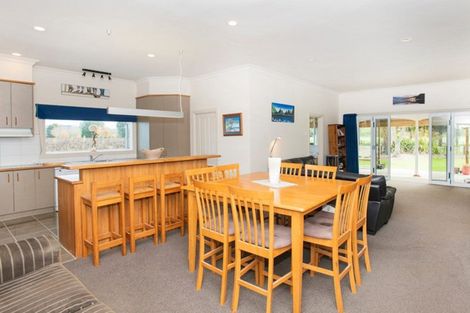 Photo of property in 144 Ngakoroa Road, Ormond, Gisborne, 4071
