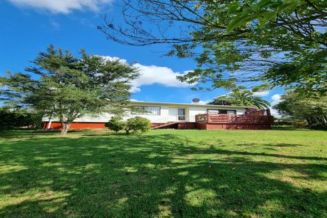 Photo of property in 69 Hyperion Drive, Randwick Park, Auckland, 2105