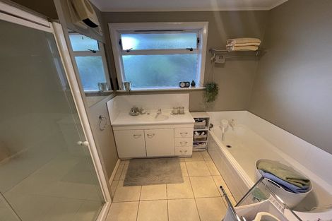 Photo of property in 26 Maple Grove, Maungaraki, Lower Hutt, 5010