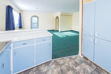 Photo of property in 120 Cornfoot Street, Castlecliff, Whanganui, 4501