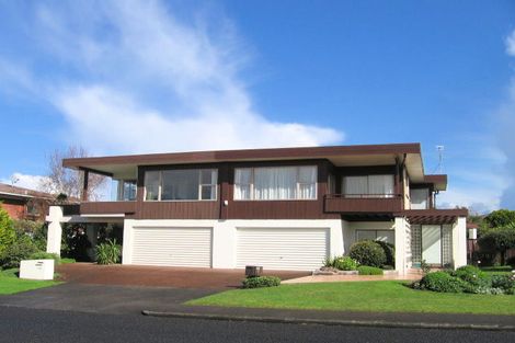 Photo of property in 1/115 Clovelly Road, Bucklands Beach, Auckland, 2012