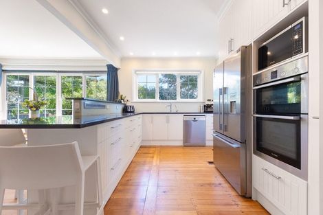 Photo of property in 1 Rosetta Road, Raumati South, Paraparaumu, 5032