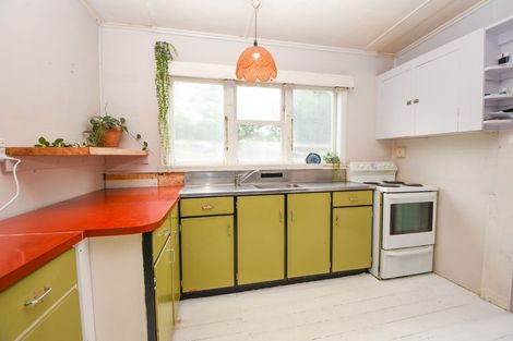 Photo of property in 6 Nobel Street, Carterton, 5713