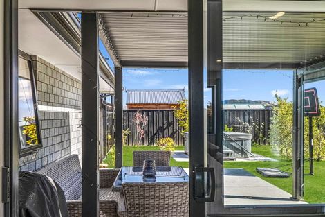 Photo of property in 1 Cox Lane, Amberley, 7410