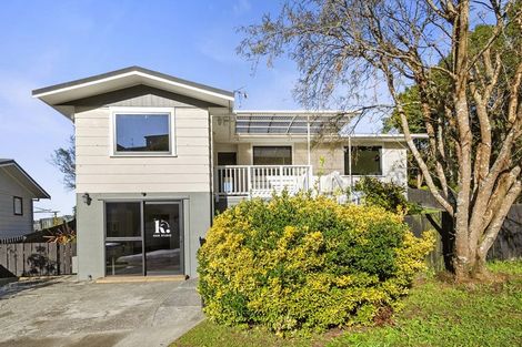 Photo of property in 13 Forglen Place, Tawa, Wellington, 5028