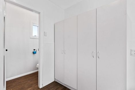 Photo of property in 84 Glover Road, Hawera, 4610