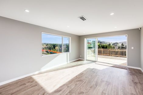 Photo of property in 125 Godfrey Drive, Orewa, 0931