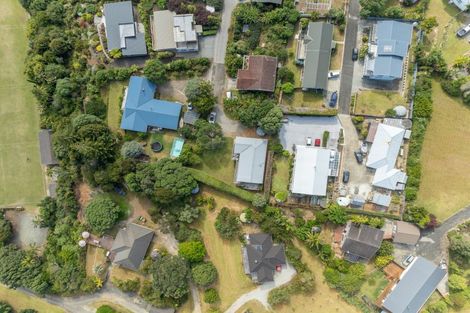 Photo of property in 25 Stratford Drive, Cable Bay, 0420