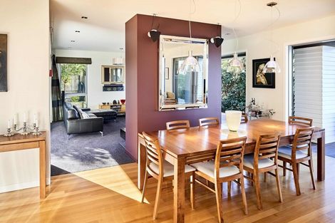 Photo of property in 31 Pendennis Point, Camborne, Porirua, 5026