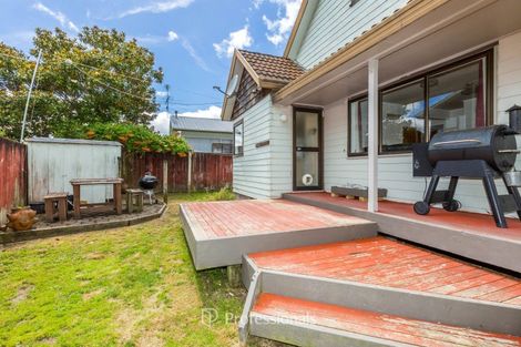 Photo of property in 2/25 Memphis Grove, Totara Park, Upper Hutt, 5018