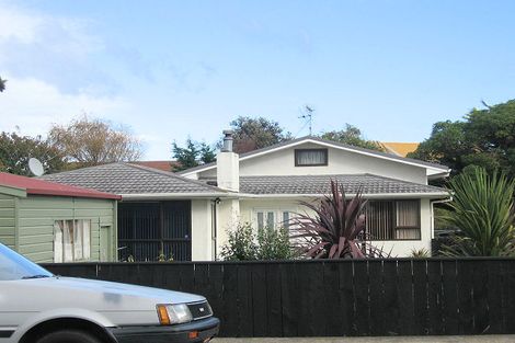 Photo of property in 44b Eatwell Avenue, Paraparaumu Beach, Paraparaumu, 5032