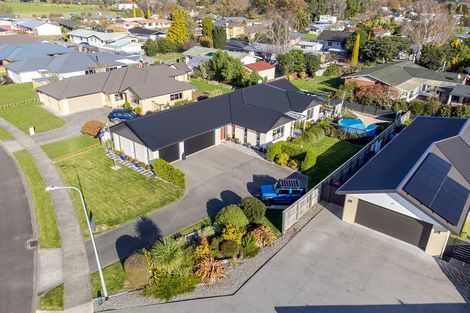 Photo of property in 7 Austin Reid Avenue, Carterton, 5713