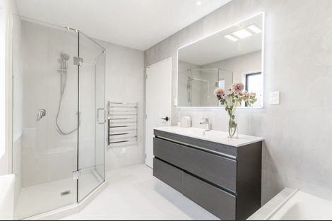 Photo of property in 39c Maugham Drive, Bucklands Beach, Auckland, 2014