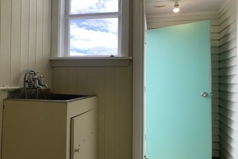 Photo of property in 32 Riley Crescent, Woolston, Christchurch, 8023