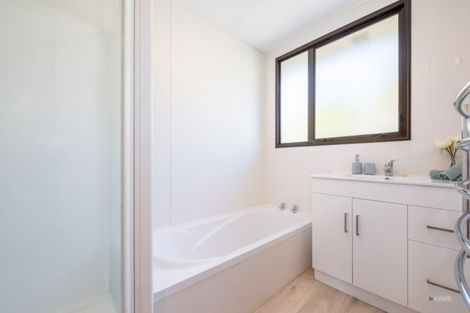 Photo of property in 1/169 Maungaraki Road, Korokoro, Lower Hutt, 5012