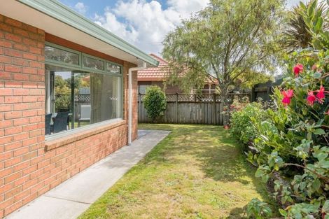 Photo of property in 2 Inverell Place, Waikanae, 5036