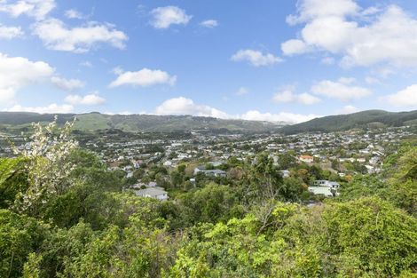 Photo of property in 37 Westhaven Drive, Tawa, Wellington, 5028