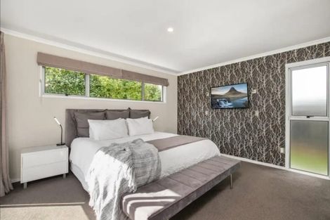 Photo of property in 4 Tatua Place, Conifer Grove, Takanini, 2112