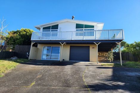 Photo of property in 24 Megan Avenue, Pakuranga Heights, Auckland, 2010