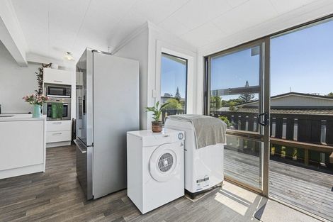 Photo of property in 141 Lemon Street, Strandon, New Plymouth, 4312