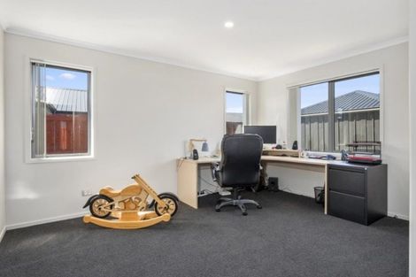 Photo of property in 78 Penetaka Heights, Pyes Pa, Tauranga, 3112