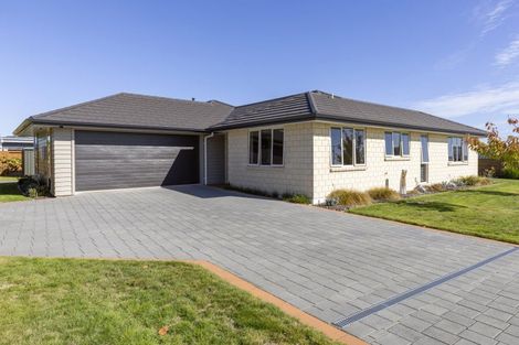 Photo of property in 4 Tuhua Close, Wharewaka, Taupo, 3330