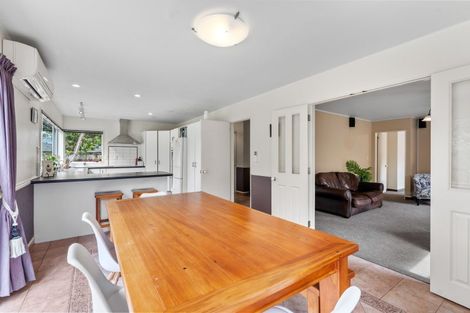 Photo of property in 1 Hadleigh Court, Paraparaumu, 5032