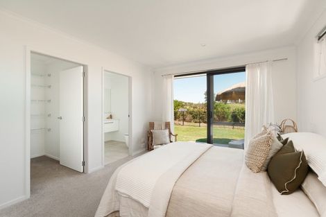 Photo of property in 25 Pioneer Crescent, Omokoroa, 3114