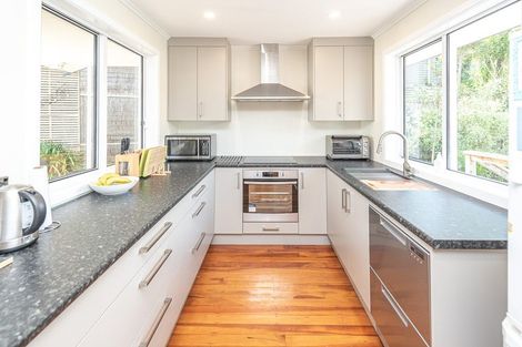 Photo of property in 67 Anzac Parade, Durie Hill, Whanganui, 4500