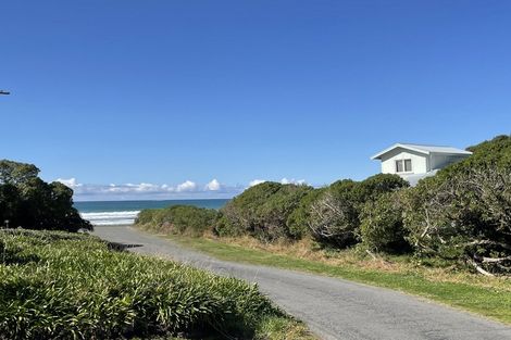 Photo of property in 12 Moori Road, Waimarama, 4294