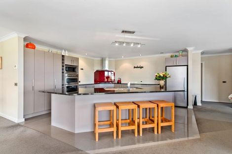 Photo of property in 19 Montgomery Crescent, Kinloch, Taupo, 3377