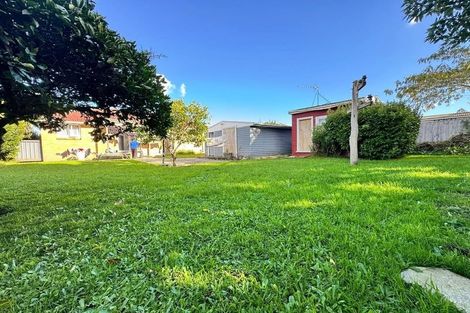 Photo of property in 8 Kerry Place, Papakura, 2110
